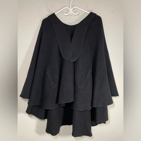 YVES SAINT LAURENT Made in Italy Black Poncho Cape size M - Picture 5 of 8
